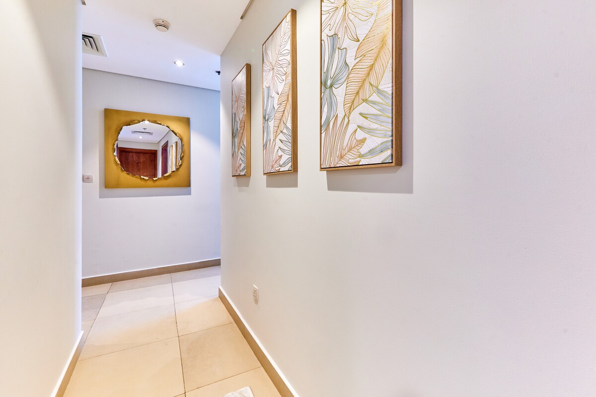 3 Bedroom Furnished Apartment | Burj Vista 14