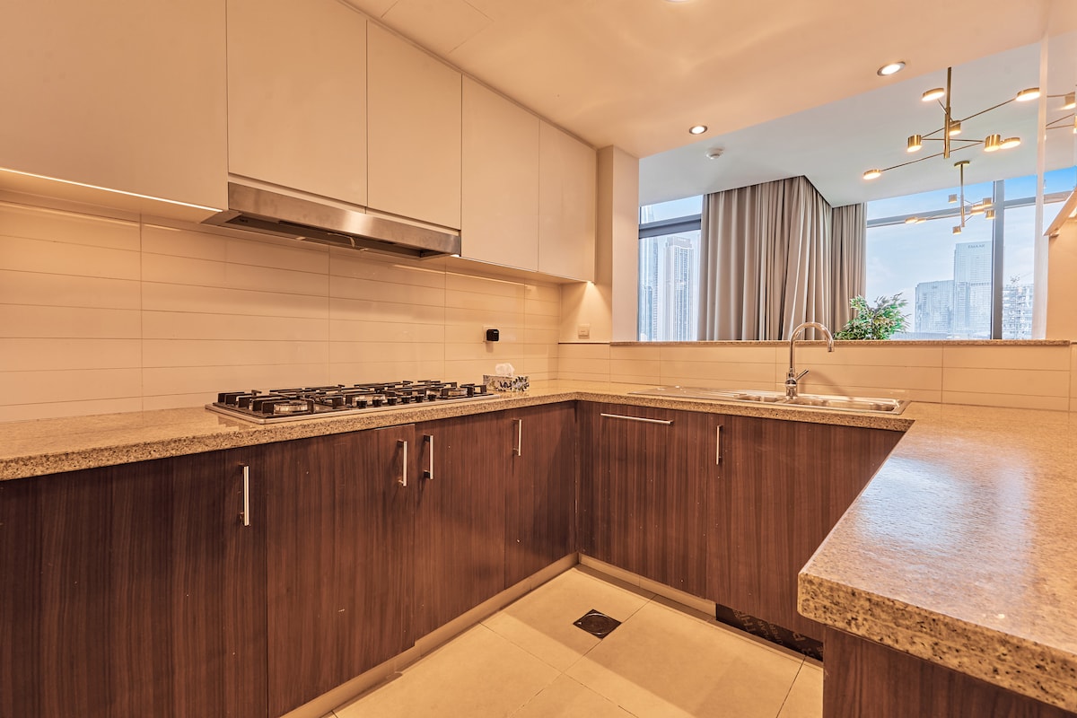 3 Bedroom Furnished Apartment | Burj Vista 23