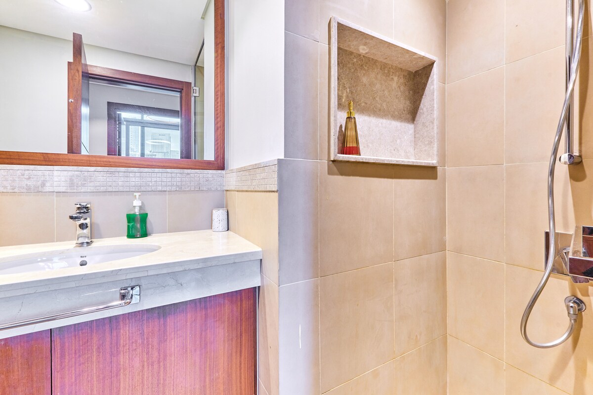 3 Bedroom Furnished Apartment | Burj Vista 30