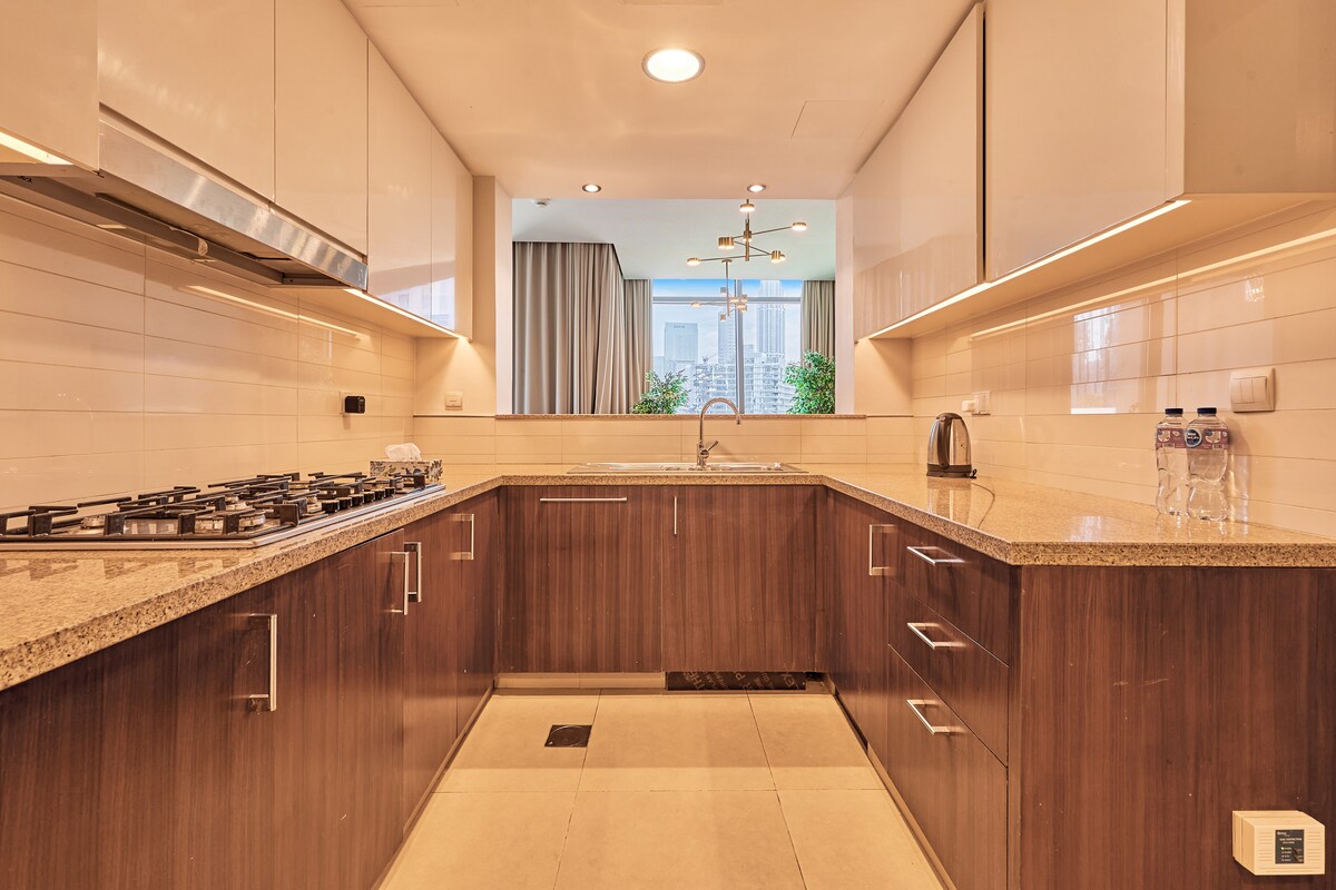 3 Bedroom Furnished Apartment | Burj Vista 21