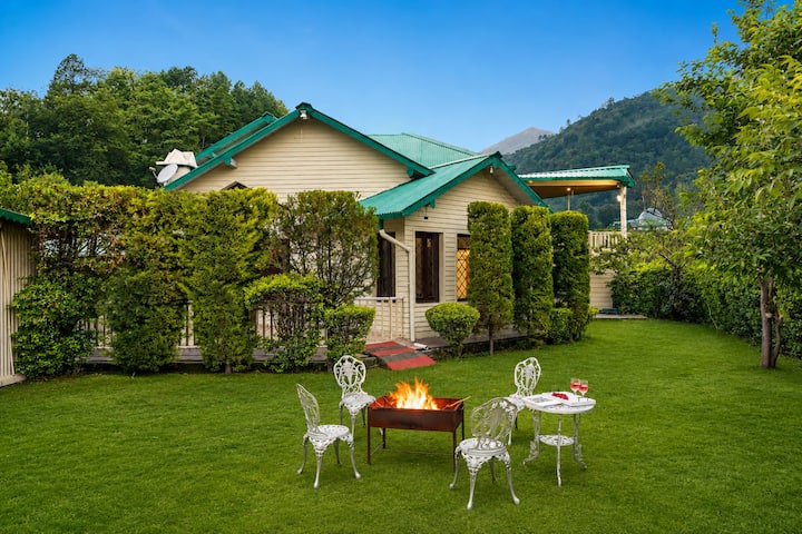 Hill Retreat With Sit Out, Shared Gazebo & Garden - Nainital