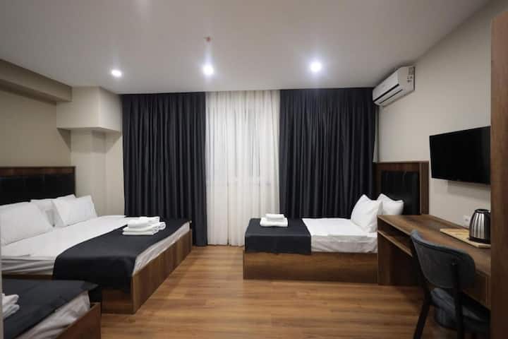 Bzn Airport Hotel - Standard Family Room - Arnavutköy