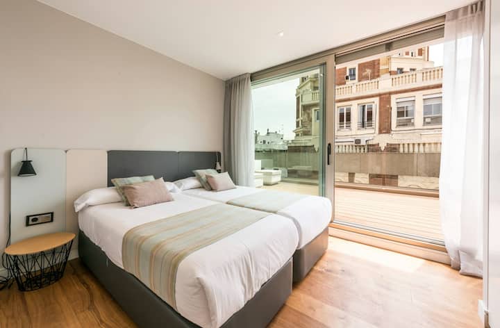 2 Room Apartment With Terrace - Madrid