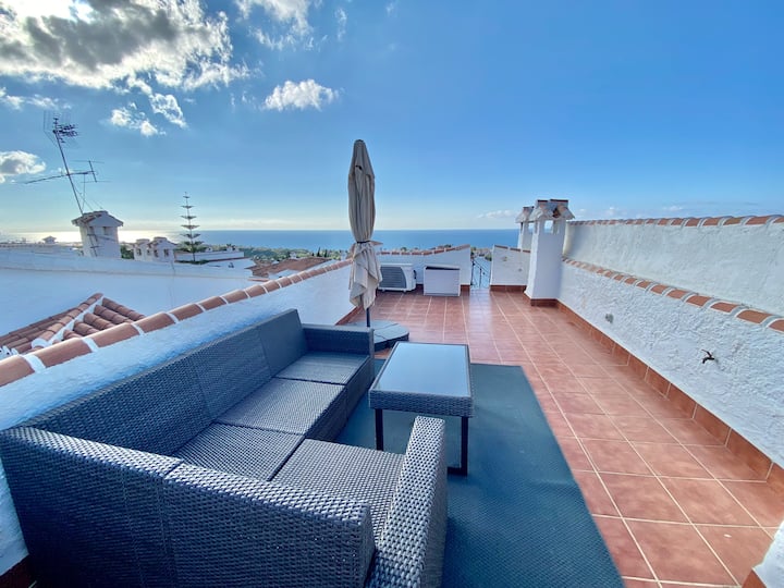 Atardeceres Panorámicos En Un Precioso áTico - Nerja