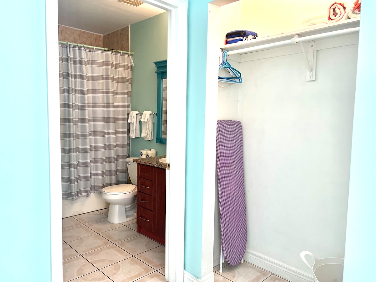 Single/Couple Studio