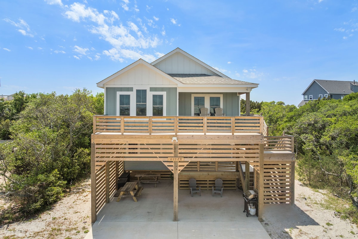 HIAV13: The Green Turtle and the Nest