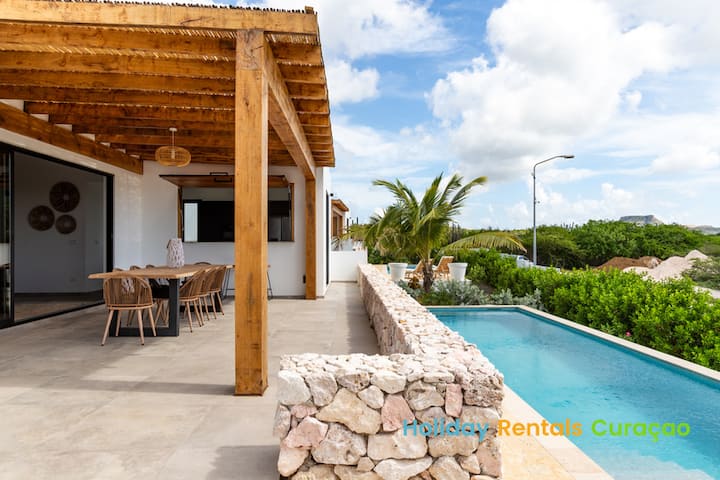 Tropical Villa For 8 | Private Pool | Resort - Curaçao