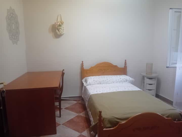 Dhomë gjumi 1