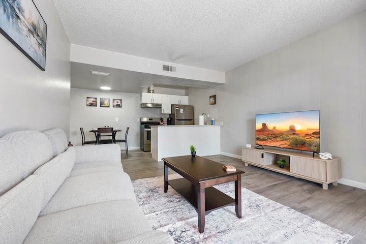 Walk To Downtown Mesa | 1br + Weekly/monthly Rates - Mesa