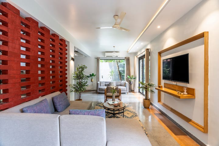 Living room image 3