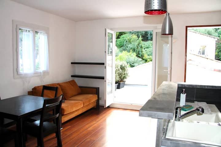 Charmant 2 Pièces De 40m² Avec Grande Terrasse - Cagnes-sur-Mer