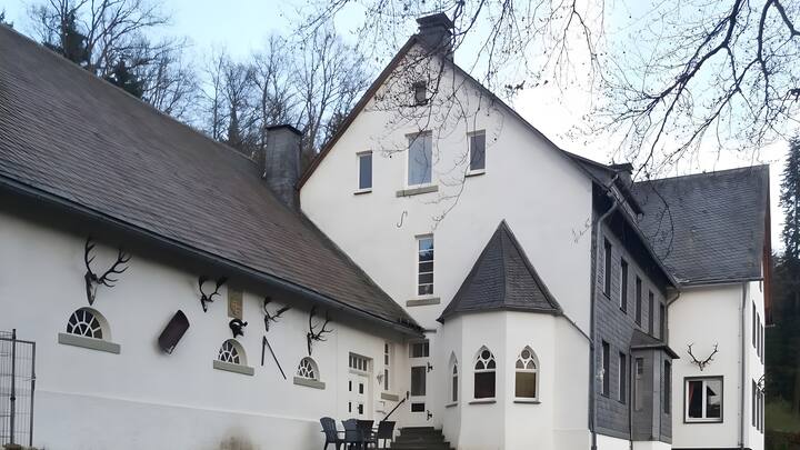 Jagdschloss 1. Etage 6 Personen - Schmallenberg