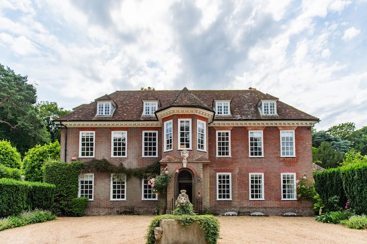 Historic Manor House With Sauna - 多佛爾