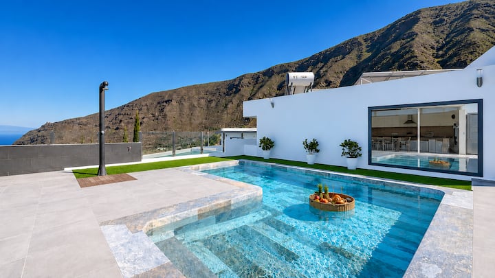 Villa Joval. Piscina Climatizada Y Vistas Al Mar - Güímar