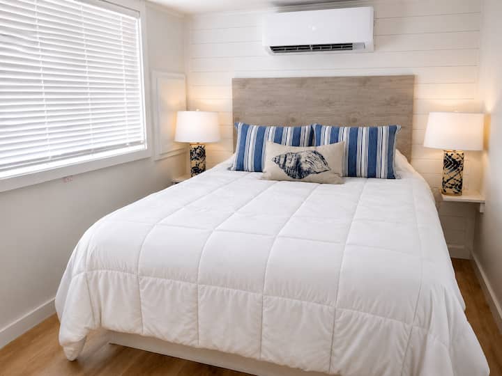 Queen bed