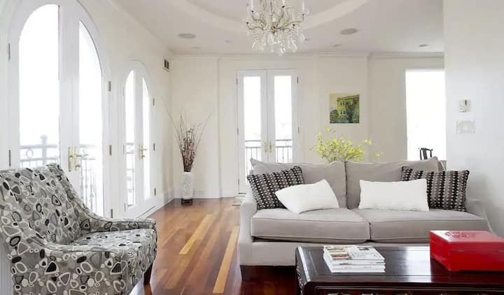 Entire Rental Unit On "Crookedest" Lombard Street - San Francisco, CA