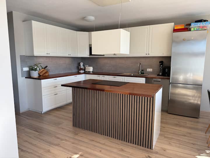 Modern Cozy Apartment. Perfect For Families. - Reykjavik