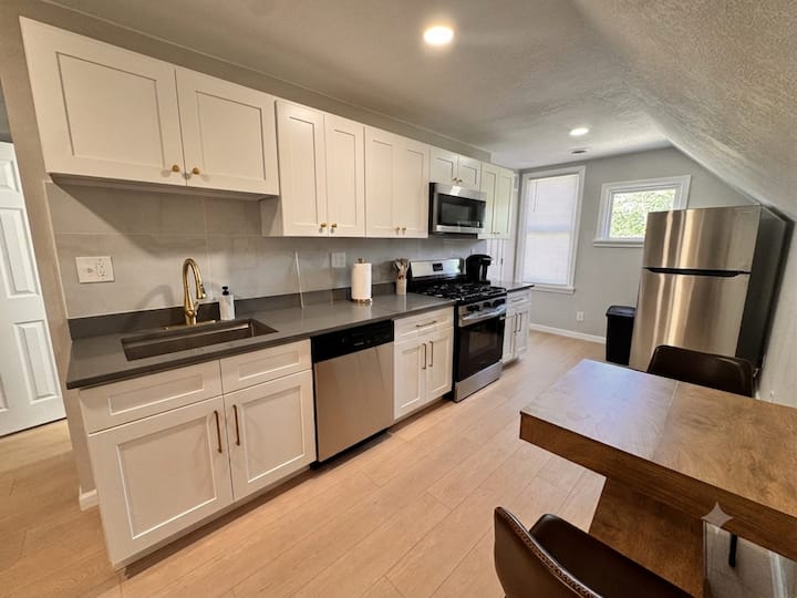 *Vertex* 3rd Fl 1b1b One Min Walking To Cle Clinic - Cleveland, OH