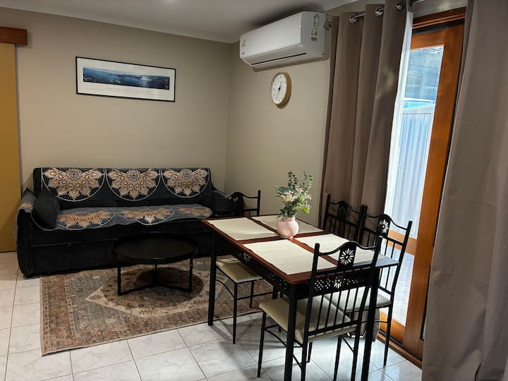 Private Ensuite - Walk To The Big Shopping Mall - Werribee