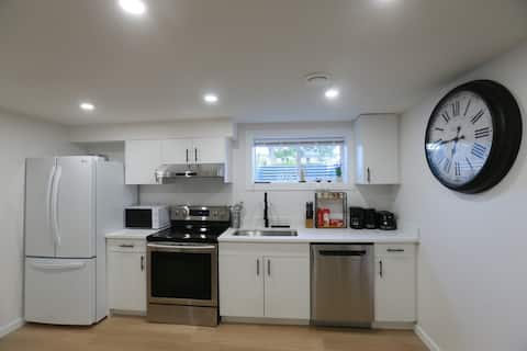 Successful Airbnb property: Bright 3BR Suite (4 Beds) • Quick Drive to Banff in Banff Trail