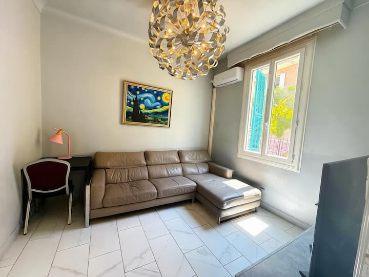 Spacious 3br Apartment New Ac Free Street Parking - Nice