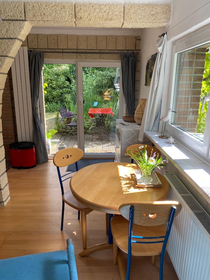 Ruhige Wohnung Im Garten Mit Guter City-anbindung - Cologne