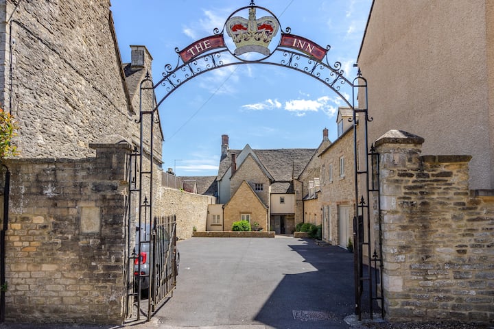 Boutique Cotswolds Penthouse In Tetbury - Tetbury