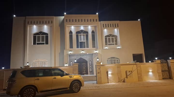 Eight Bedrooms Villa For Big Families - Oman