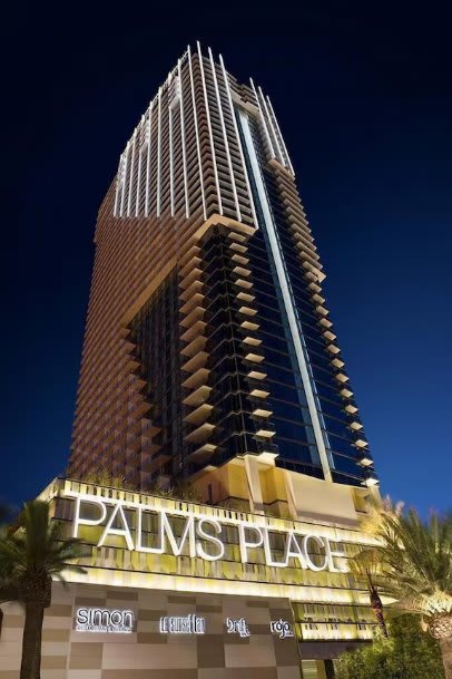Palms Place Spa Suite