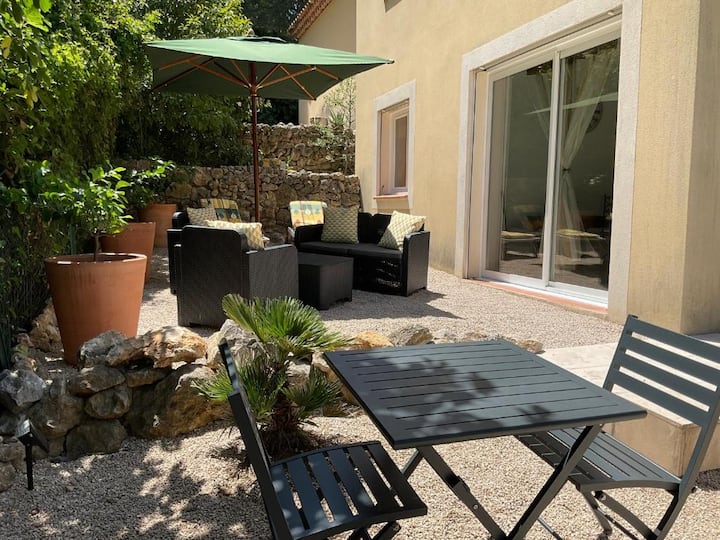 Charmant Appartement De 65m2. Ideal 2 Personnes - Aubagne