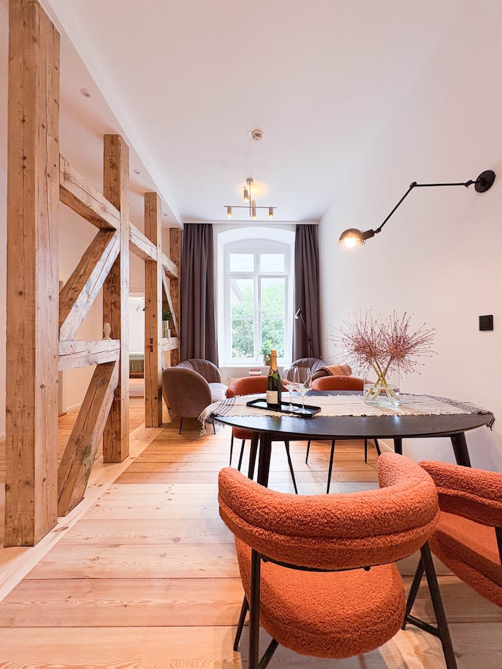Apartment Am Alten Markt Mit 2 Schlafzimmern - Stralsund