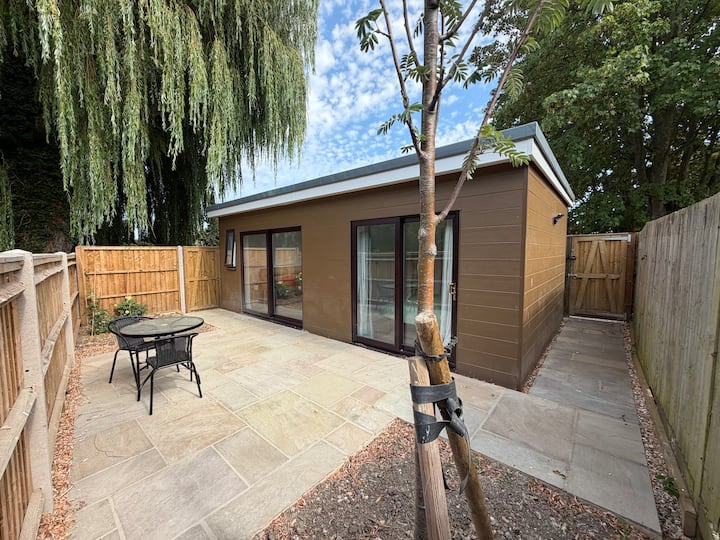 New! 1 Bed Cabin, Steps From Arundel Town - Arundel