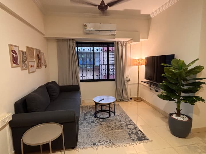 Cozy & Central 1 Bhk Bandra West - Mumbai
