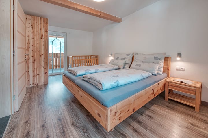 Baienhof - Ferienwohnung Bienenkönigin - Goldrain