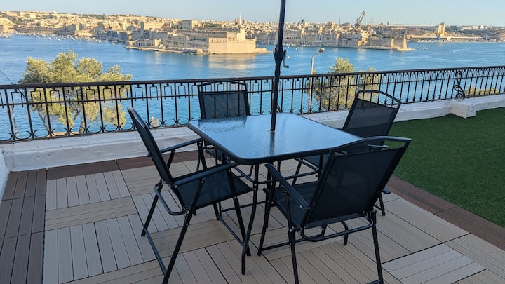 Valletta With Spectacular Views - La Valette
