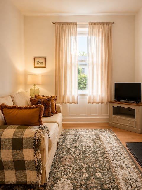 Top performing Airbnb: Irene’s Cottage | Steps from Cullercoats Bay in North Tyneside