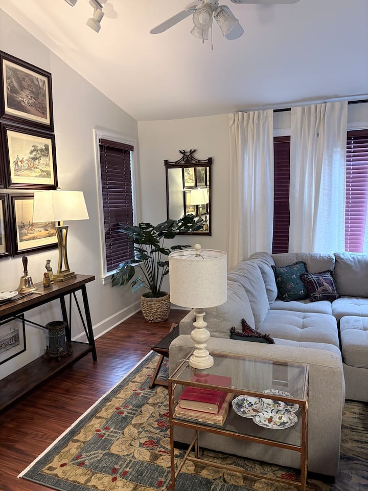 Rebels' Roost: 3 Bedrooms; Walk To Stadium - Oxford, MS