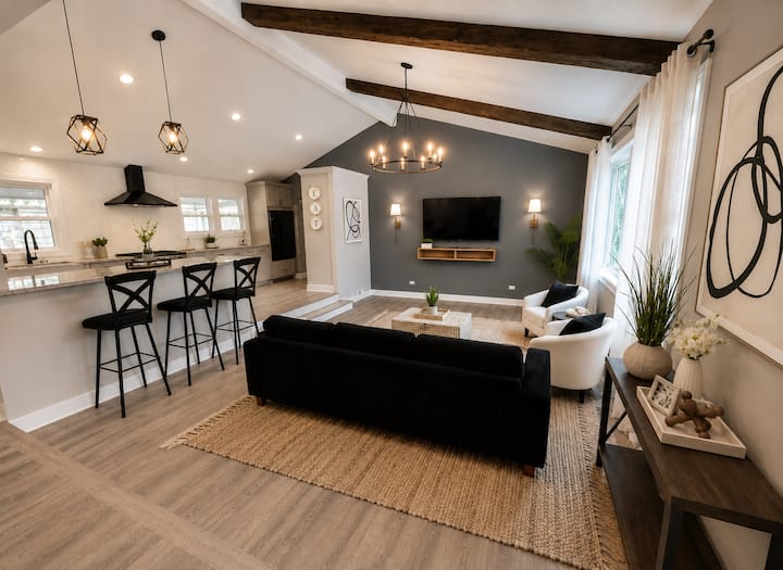 Luxurious Lombard 4 Bd 3 Ba | Long Stays Welcome - Wheaton, IL