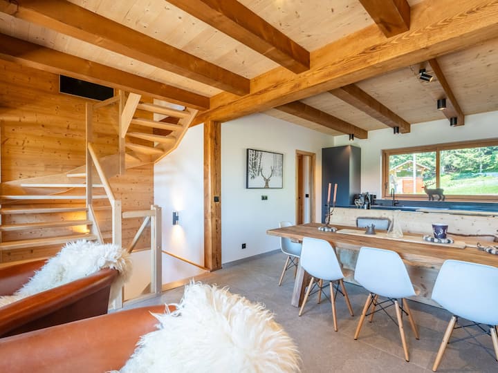 Demi-chalet Ski Aux Pieds, Vue Montagne - 8 Pers. - Manigod