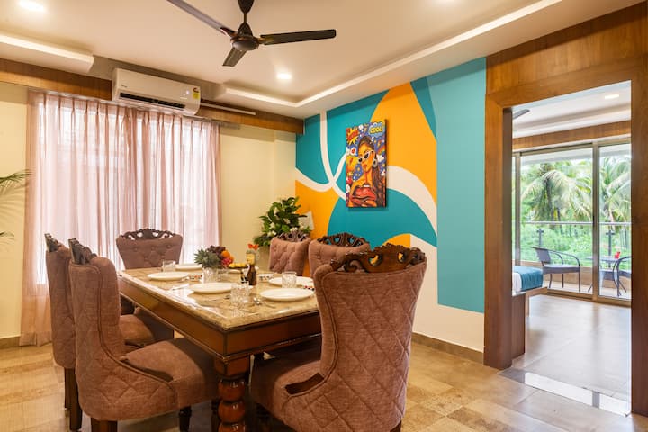 Dining area image 1