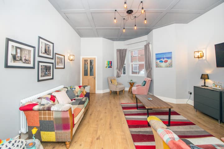 Large 6 Bed Southport Coastal Retreat With Sauna N - Southport