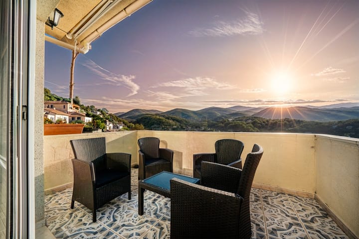 Peaceful Retreat With Stunning View Near Barcelona - Montmeló