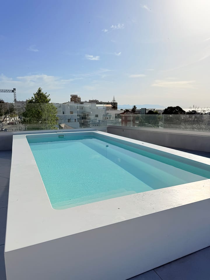 Luxe Verblijf In Carihuela · Rooftop Zwembad - Torremolinos