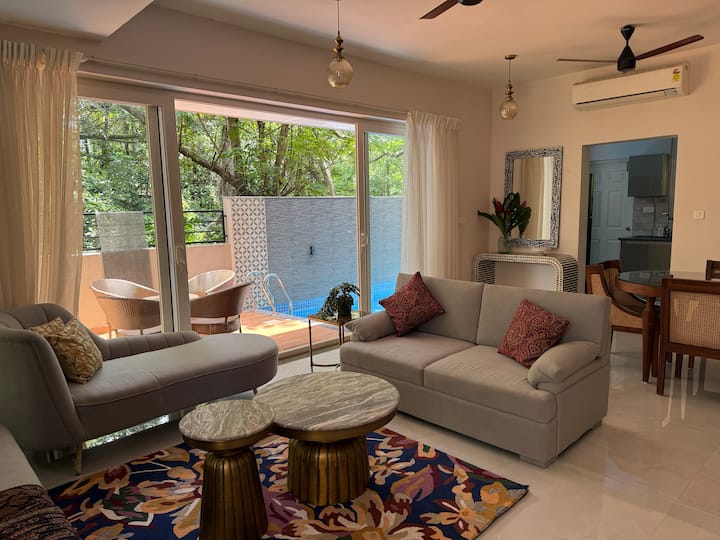 Living room image 5