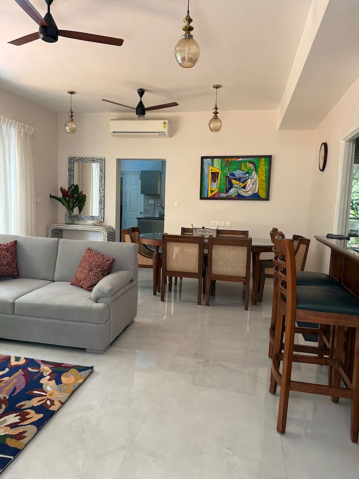 Living room image 7