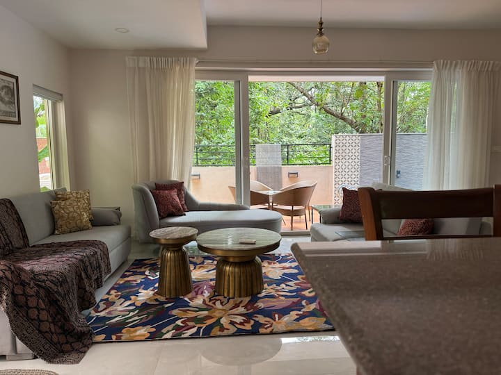 Living room image 3