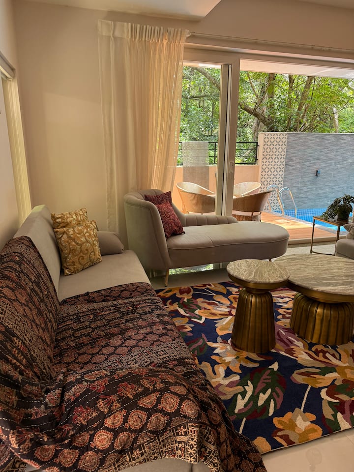 Living room image 9
