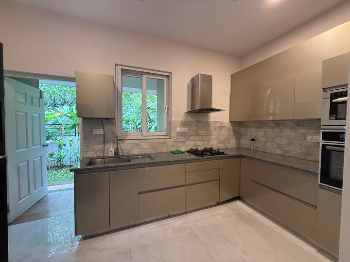 Kitchenette image 1