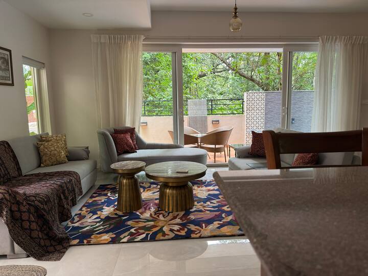 Living room image 4