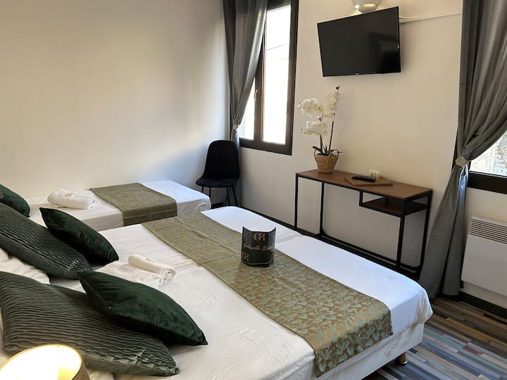 Chambre Double Climatisé Vue Village2 - Bauduen